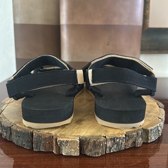 Rip Curl *NWOT* Women’s Searcher All Terrain Sandals, Black & Tan - Picture 7 of 14